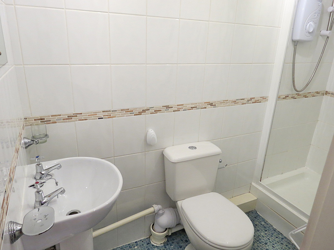 Bed 2 Ensuite Shower Room